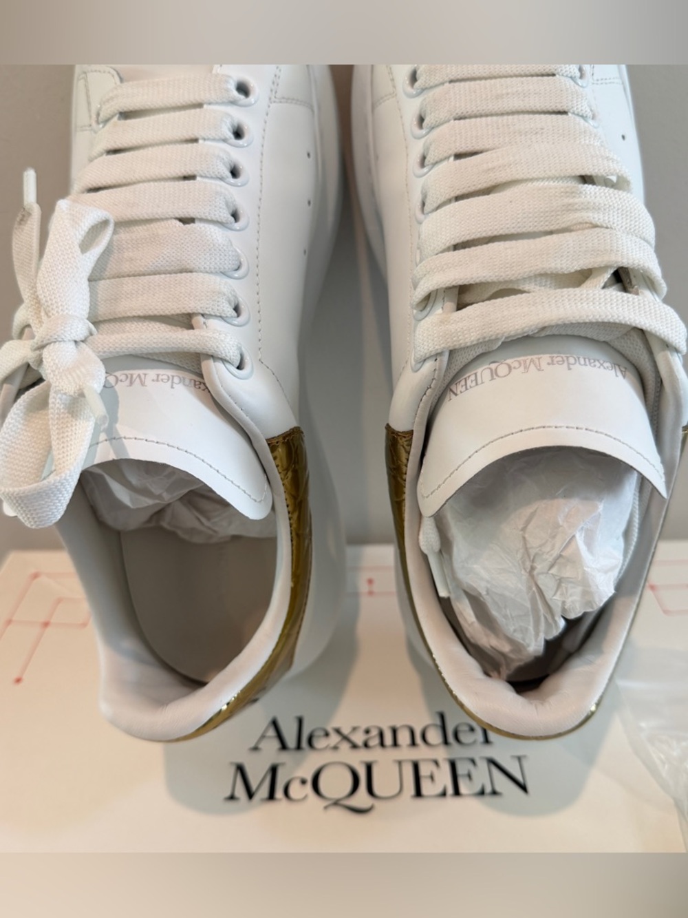 Alexander McQueen Women’s Oversized Sneakers White Gold Crocodile sz US 9.5 - Picture 5 of 16